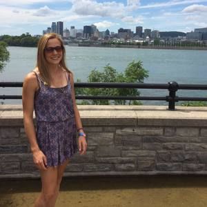 Meet your Posher, Gloria